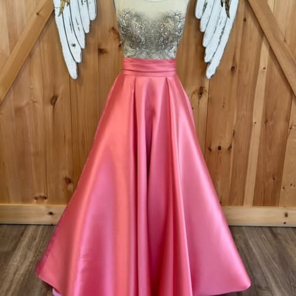 Long pink and mesh dress with long tail and rhinestones